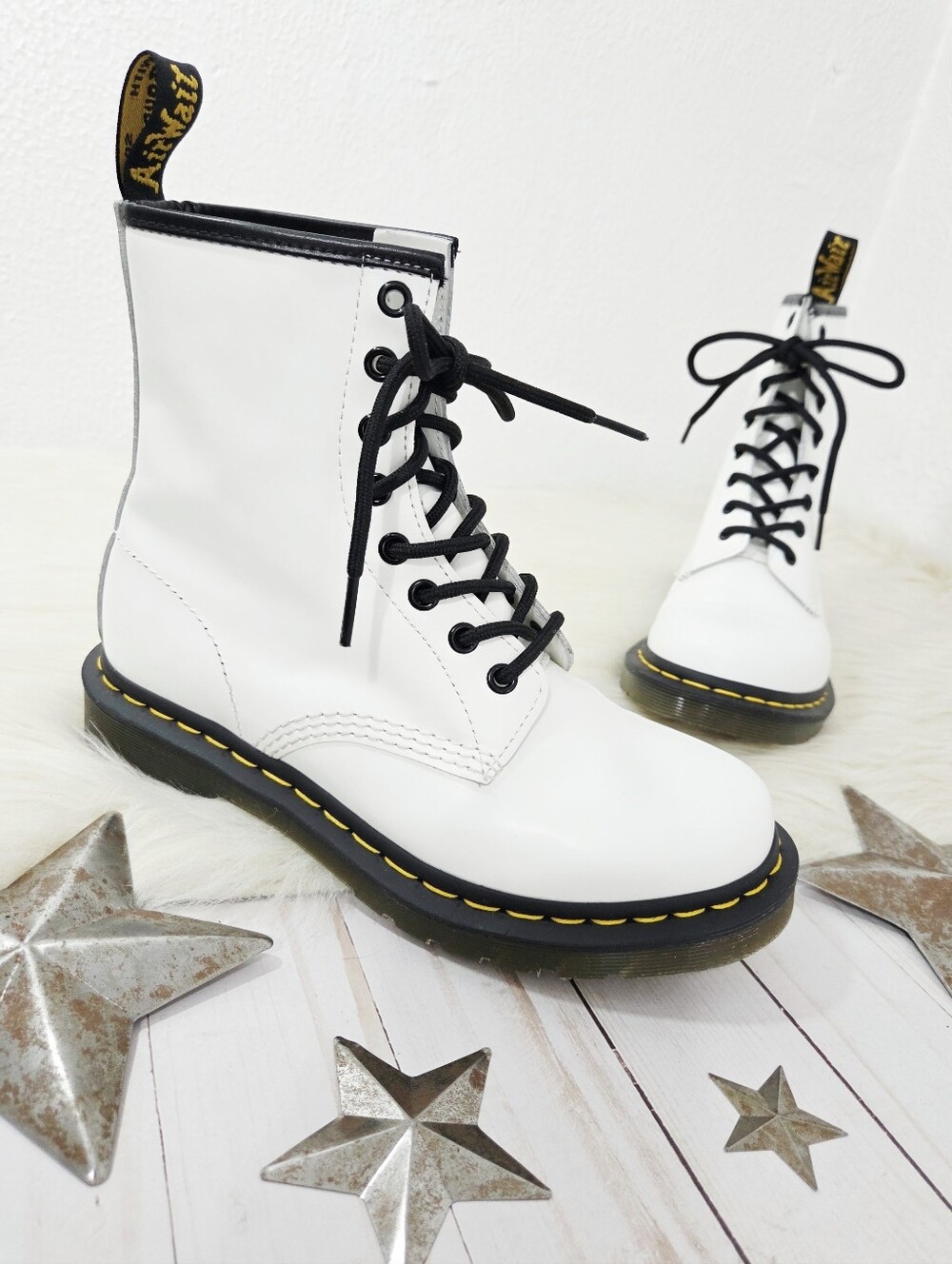 Dr Martens 1460 Smooth Leather Lace Up Boots combat punk white women's size 7